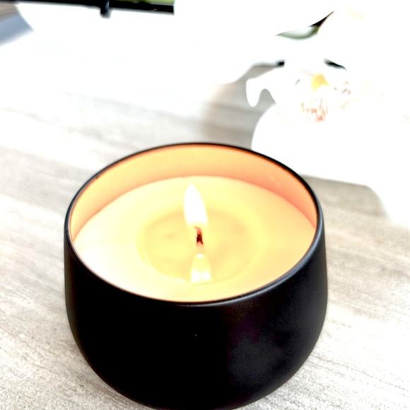 Handcrafted citronella candle from premium soy wax . - Picture 5 of 7